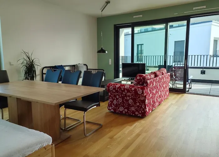 3 Rooms 2 Bathrooms 2 Toilets New Apartment Center Of Duesseldorf Underground Parking Space Contactless Self Check-In
