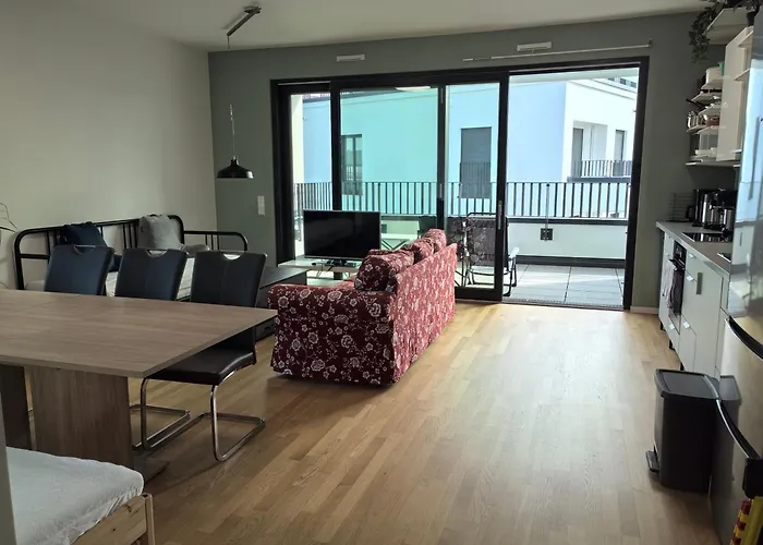 3 Rooms 2 Bathrooms 2 Toilets New Apartment Center Of Duesseldorf Underground Parking Space Contactless Self Check-In