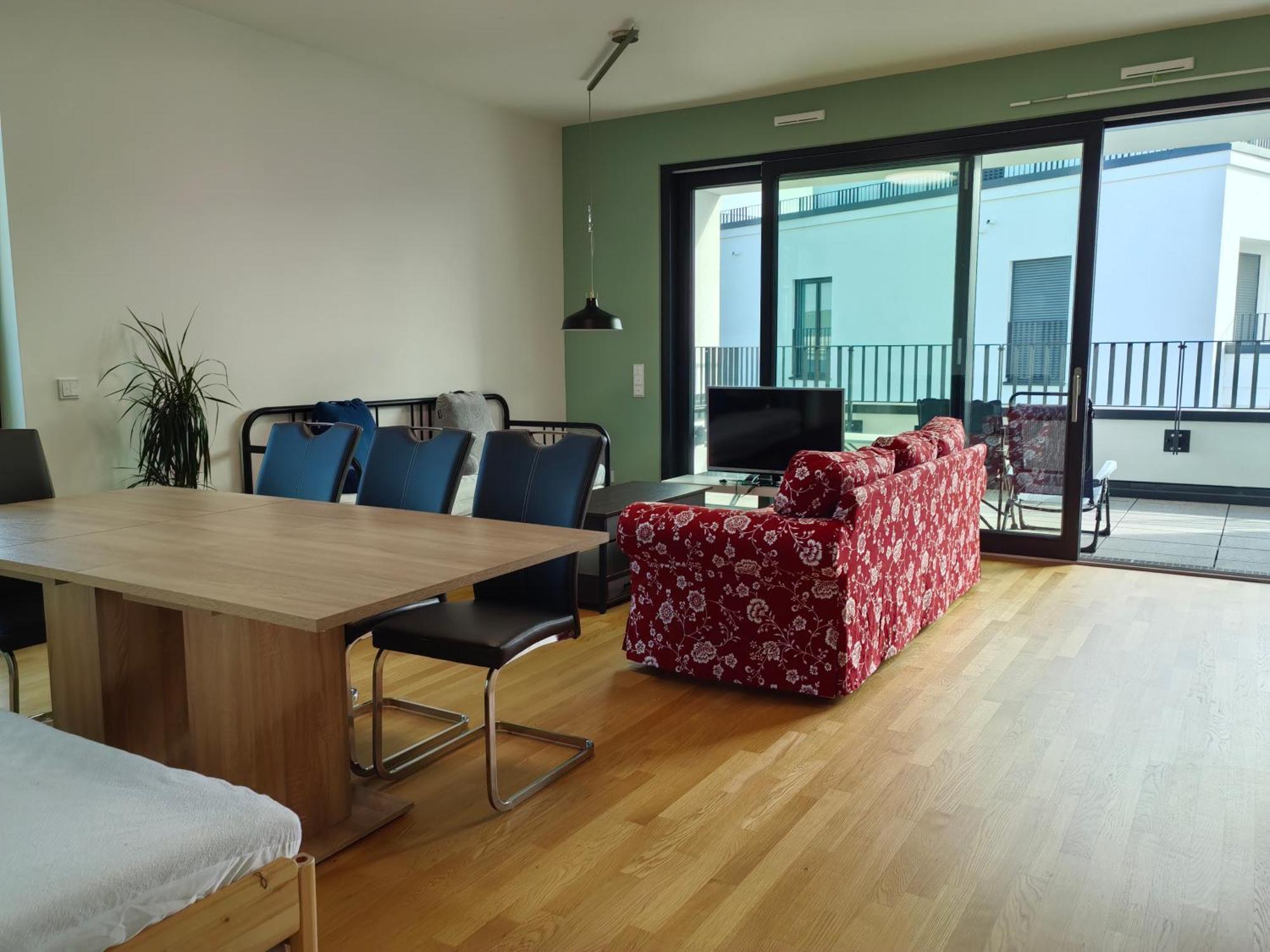 Apartment 3 2 Bathrooms 2 Toilets New Center Of Underground Parking Space Contactless Self Check-in
